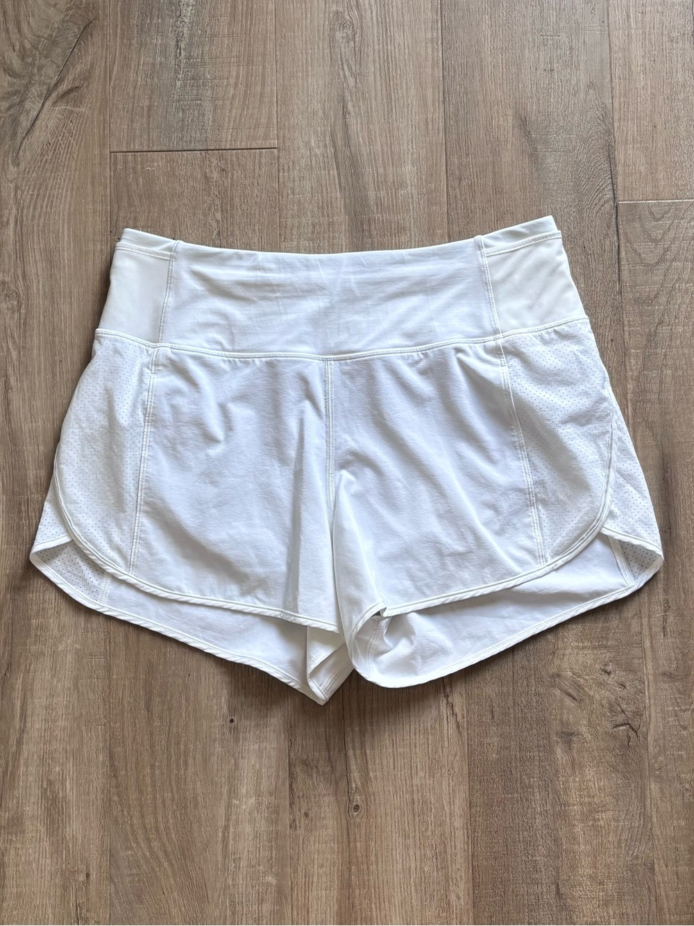 Lululemon Real Quick Short *Perforated 3.5” in White